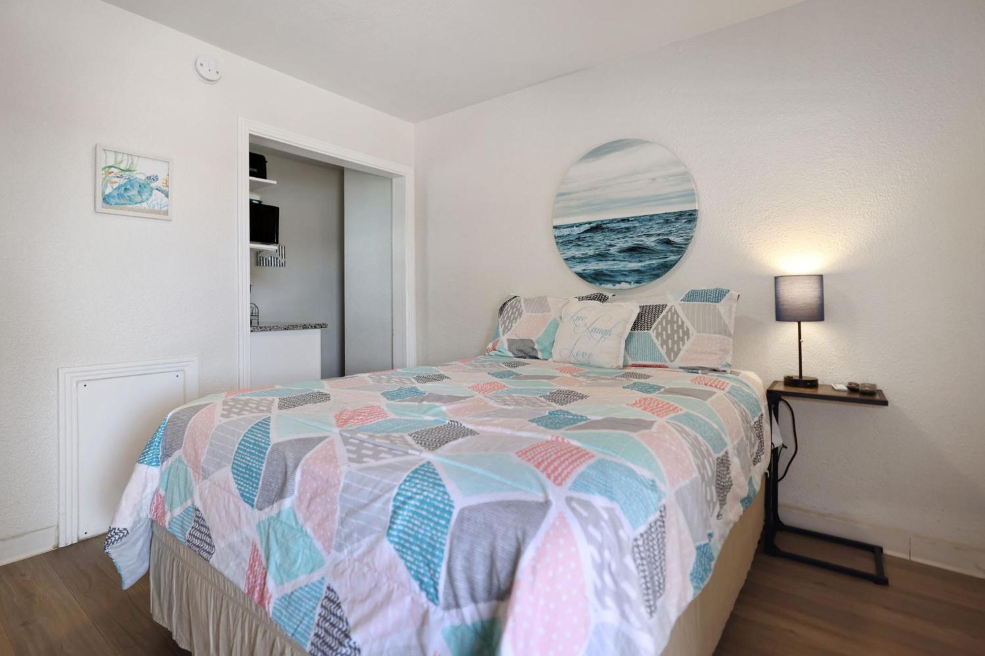 سانت بيتي بيتش Sun Island Motel المظهر الخارجي الصورة