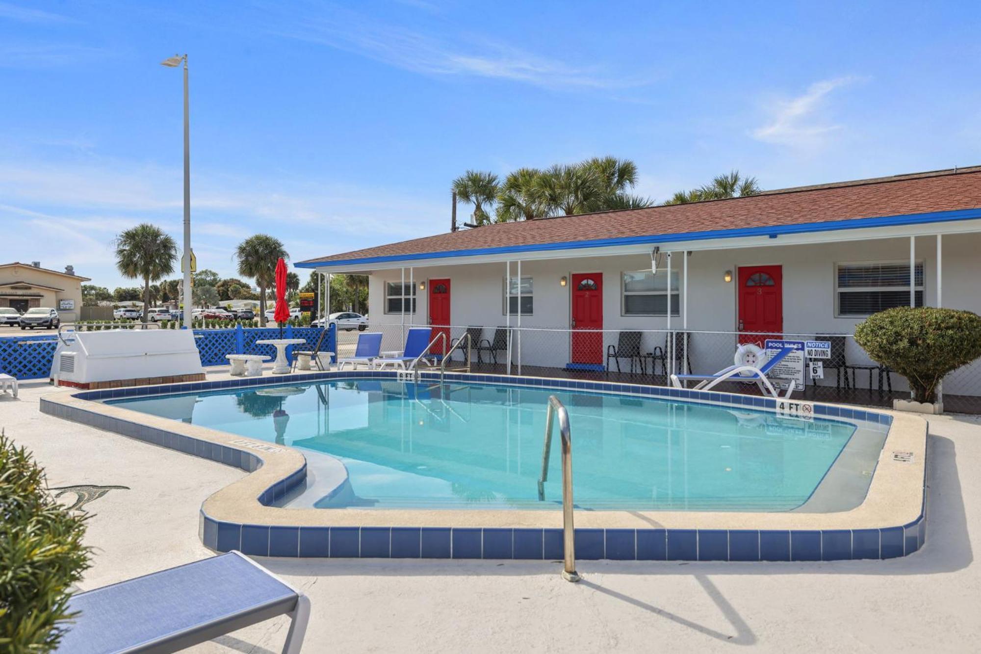 سانت بيتي بيتش Sun Island Motel المظهر الخارجي الصورة