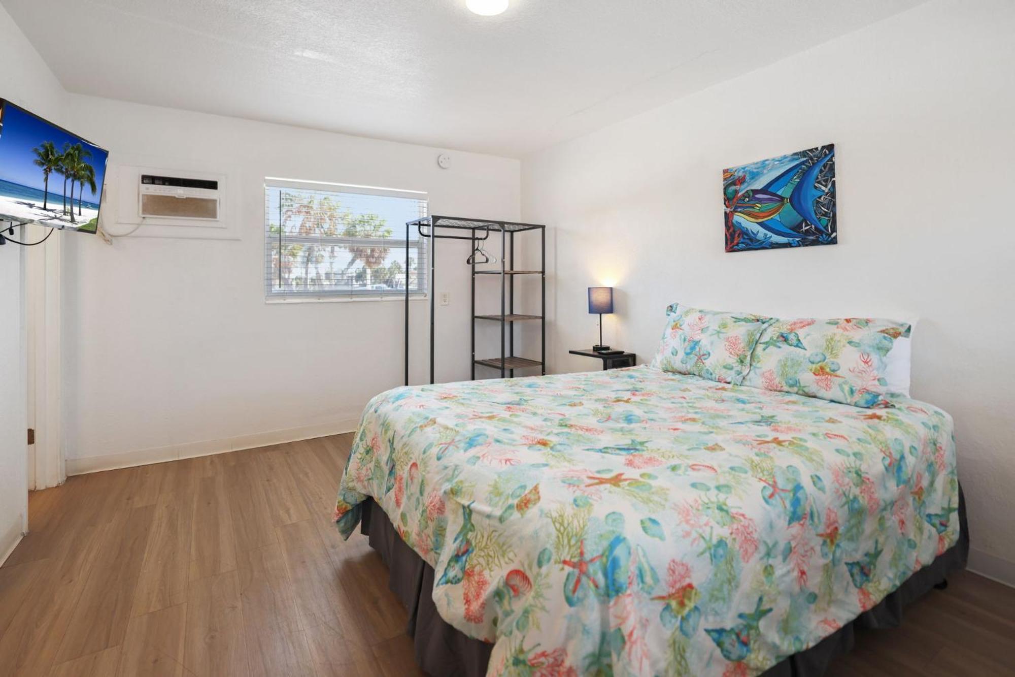 سانت بيتي بيتش Sun Island Motel المظهر الخارجي الصورة