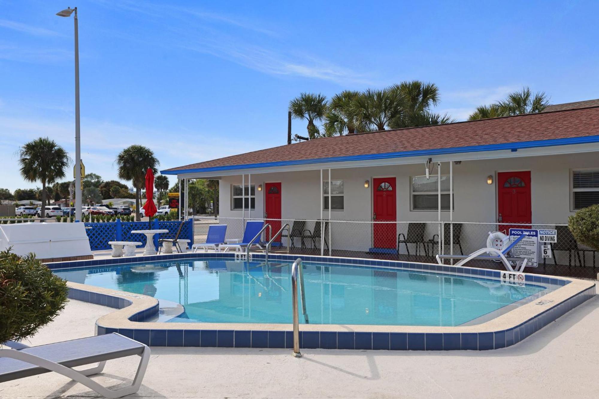 سانت بيتي بيتش Sun Island Motel المظهر الخارجي الصورة