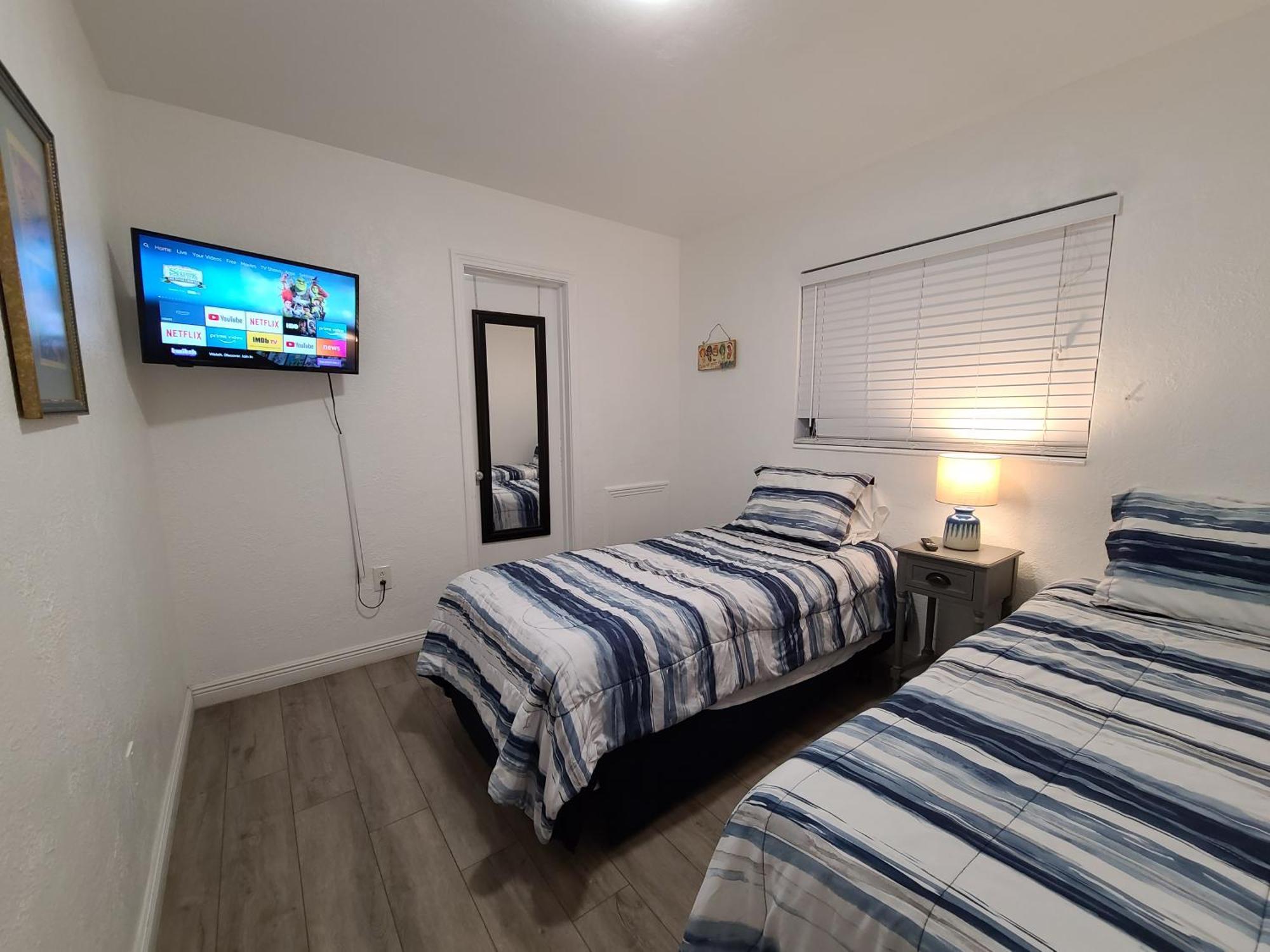 سانت بيتي بيتش Sun Island Motel الغرفة الصورة